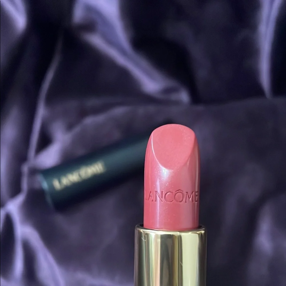 Lancôme L’Absolu Rouge Lipstick- Exotic Orchid - Picture 2 of 4